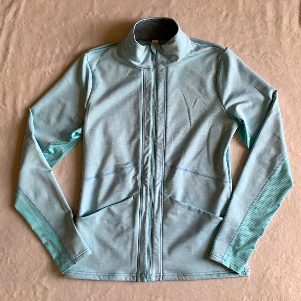 Lucy Woman’s Active jacket. Size Small